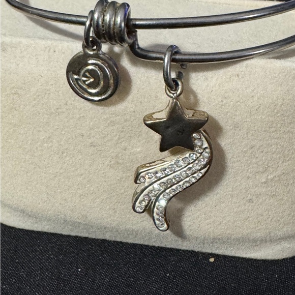 Alex and Ani Vintage Silver Shooting Star Bangle Bracelet - Picture 1 of 2